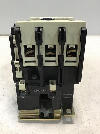 Used TELEMECANIQUE Contactor LC1D9511 #144465