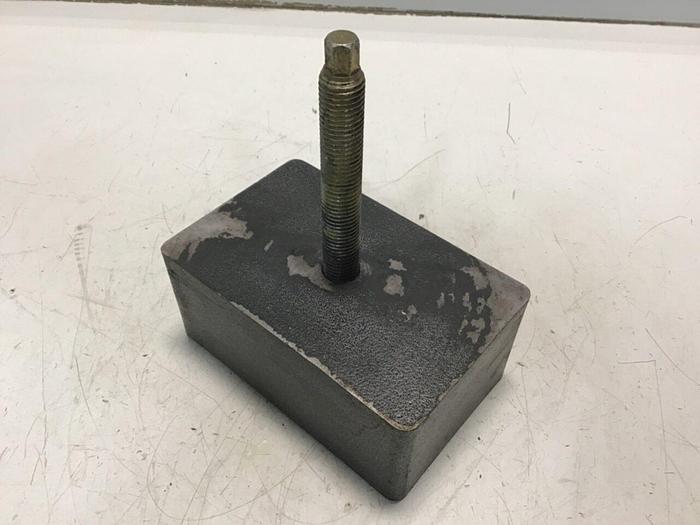 Used UNISORB Leveling Mount Pad 5 x 3 QUANTUM IM-51 USED