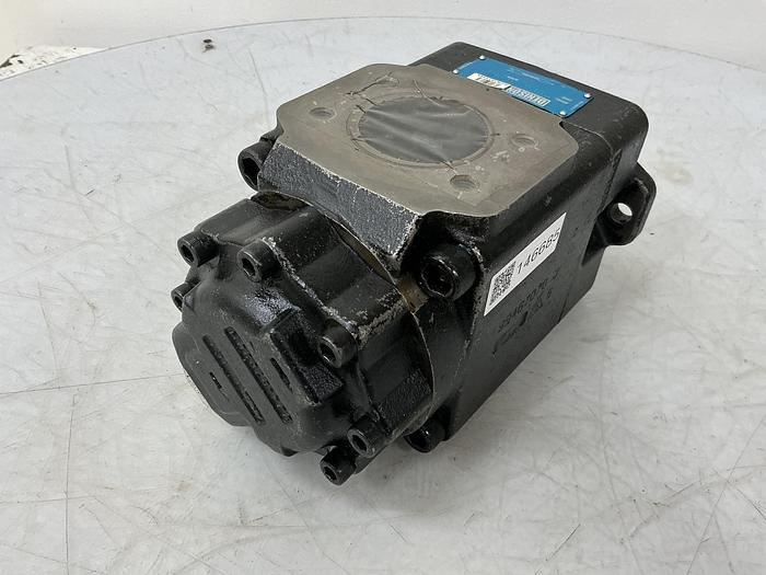 Used DENISON HYDRAULICS T7BBSY14Y104L01A1M0