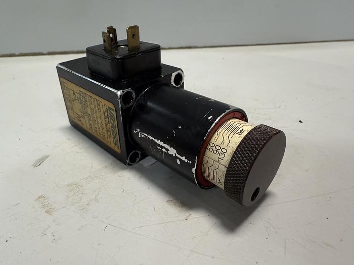 Used VICKERS SG307-F-V2-150