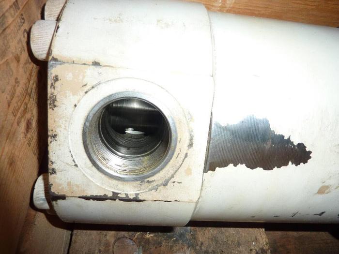 Used GENERIC Hydraulic Cylinder CYL122 #27122