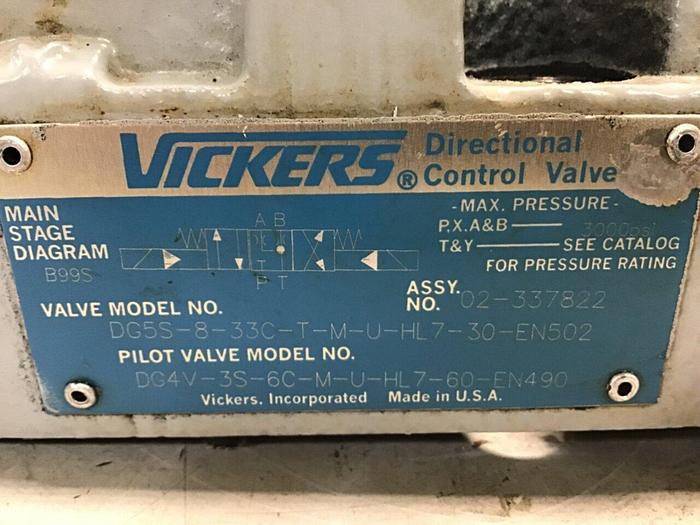Used VICKERS Valve DG4V-3S-6C-M-U-HL7-60-EN490 Used