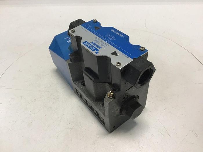 Used VICKERS Directional Control Valve DG4V52ALMP7LH740 Used