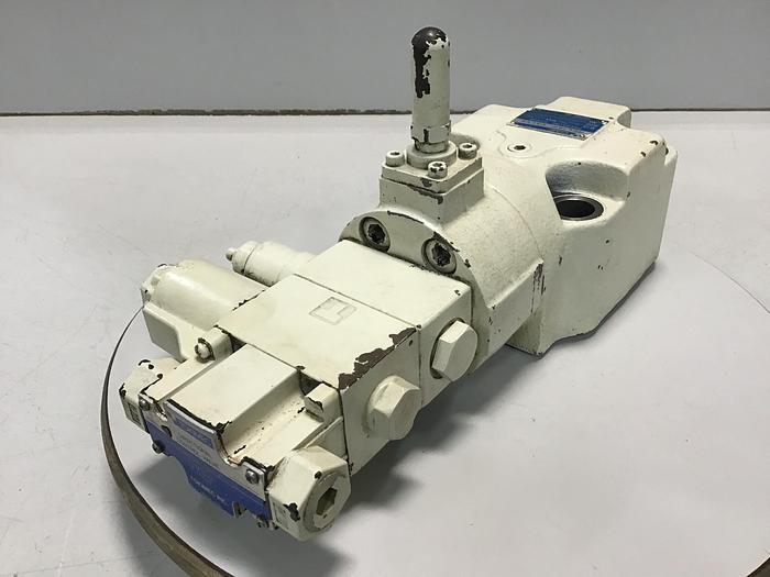 Used VICKERS TCG50-10-FEV-P7-H-13-S158 Valve Used #14566619