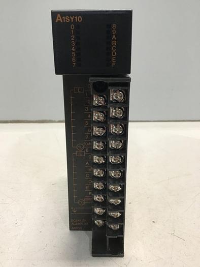 Used MITSUBISHI Output Module A1SY10 #125189