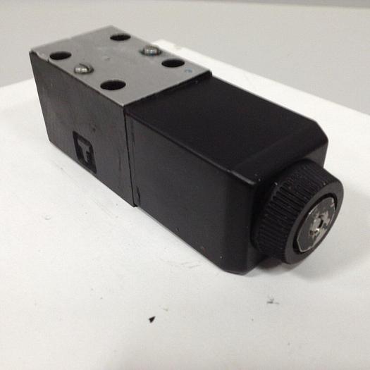 Used VICKERS Directional Hydraulic Valve DG4V322AMUHL760 Used