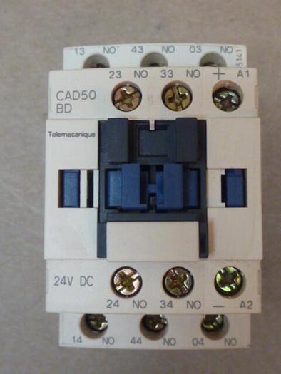 Used TELEMECANIQUE Contactor CAD50BD #31617