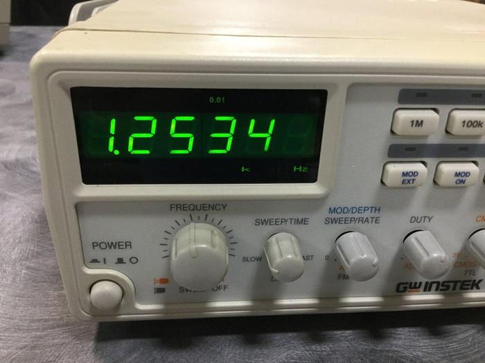 Used GW INSTEK Signal Generator GFG-8219A #107306