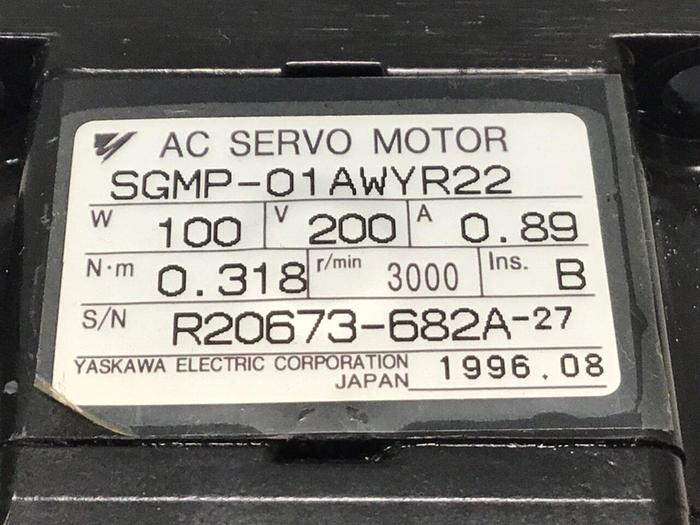 Used YASKAWA Servo Motor SGMP-01AWYR22 #131505