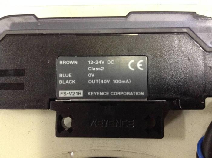Used KEYENCE CORP Photoelectric Amplifier FS-V21R #75822