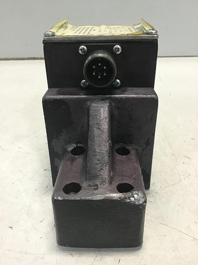 Used VICKERS Proportional Control Valve EHST-3-FVF-30 USED