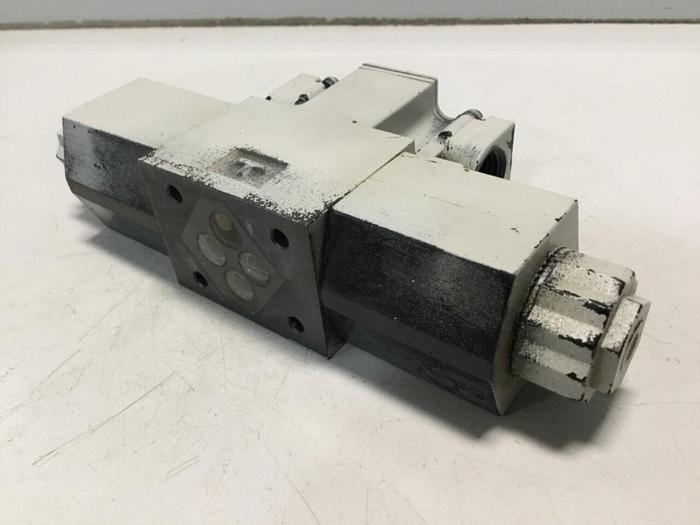 Used YUKEN Directional Valve DSG-01-3C40-D24-5018 #110417