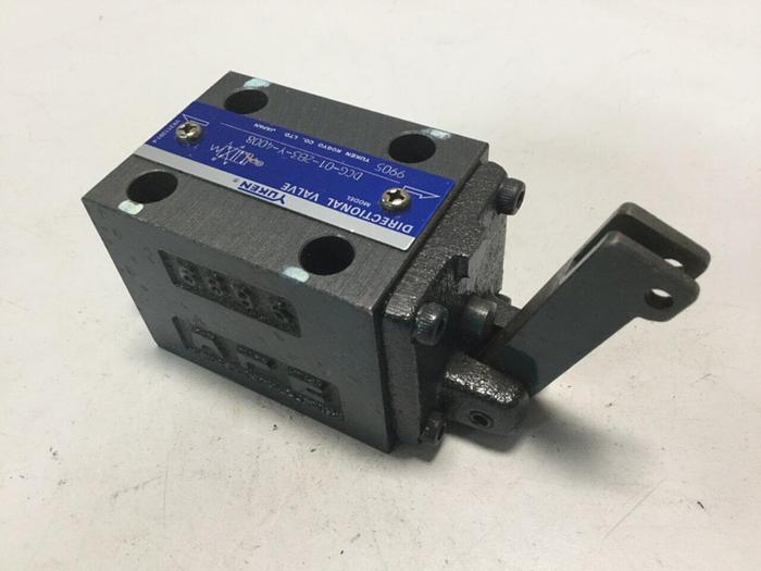 Used YUKEN Directional Valve DCG-01-2B3-Y-4008 USED