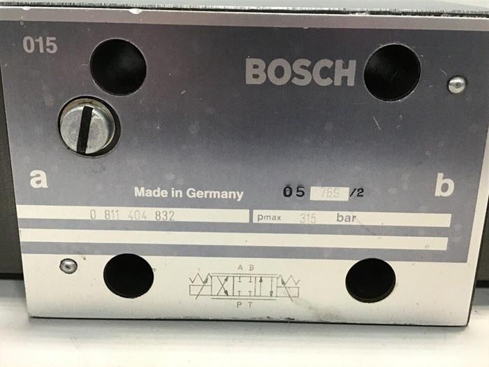 Used BOSCH Directional Valve 0 811 404 832 Used