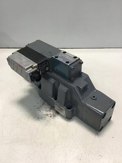 Used BOSCH Proportional Servo Valve 0 811 404 452 USED