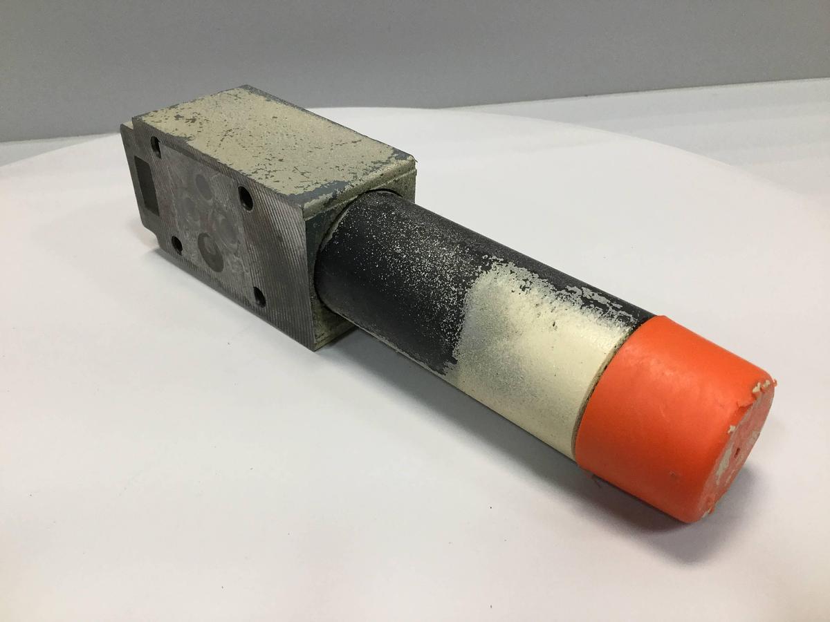 Used REXROTH Valve ZDR6DP240150YM12 Used