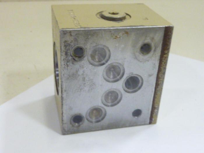 Used GENERIC Valve B0180-0180 #58952