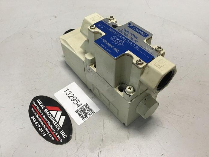 Used VICKERS Directional Control Valve DG4V32AMP7H750 #132954