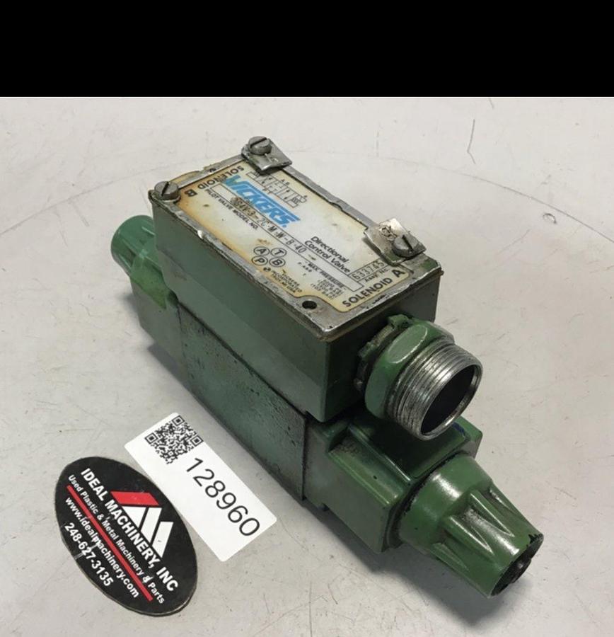 Used VICKERS Directional Control Valve DG4V32CMWB40 Used 