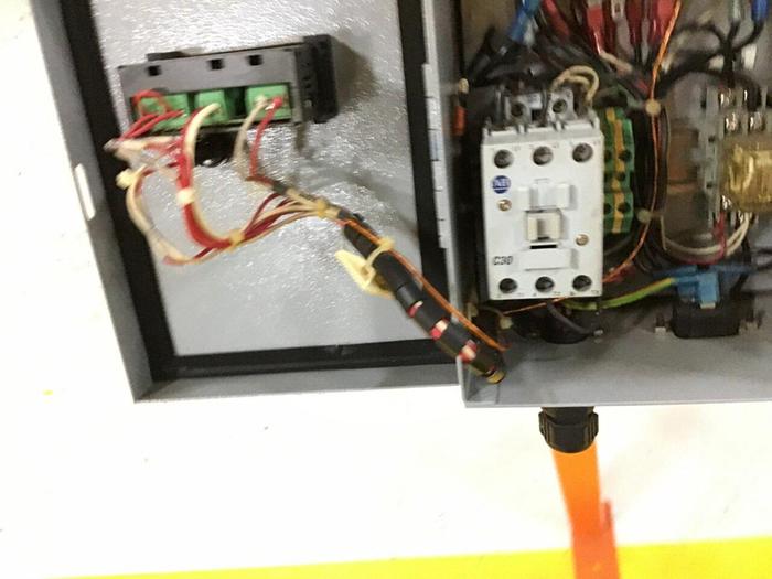 Used MOTAN Drying Hopper w/ Booster Heater BH/240V/1+2 KW Used