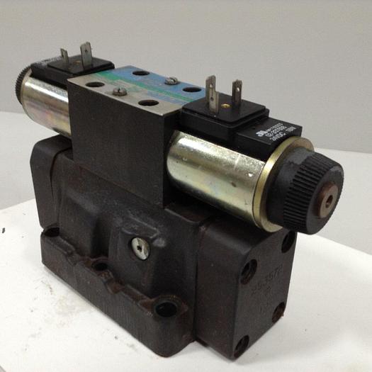 Used VICKERS Valve DG5S4-0431C-E-T-M-U-HL7-B13-60-EN502 #89854