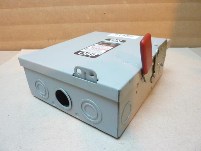 Used SIEMENS 30 Amp Safety Disconnect Switch GF321N #41584