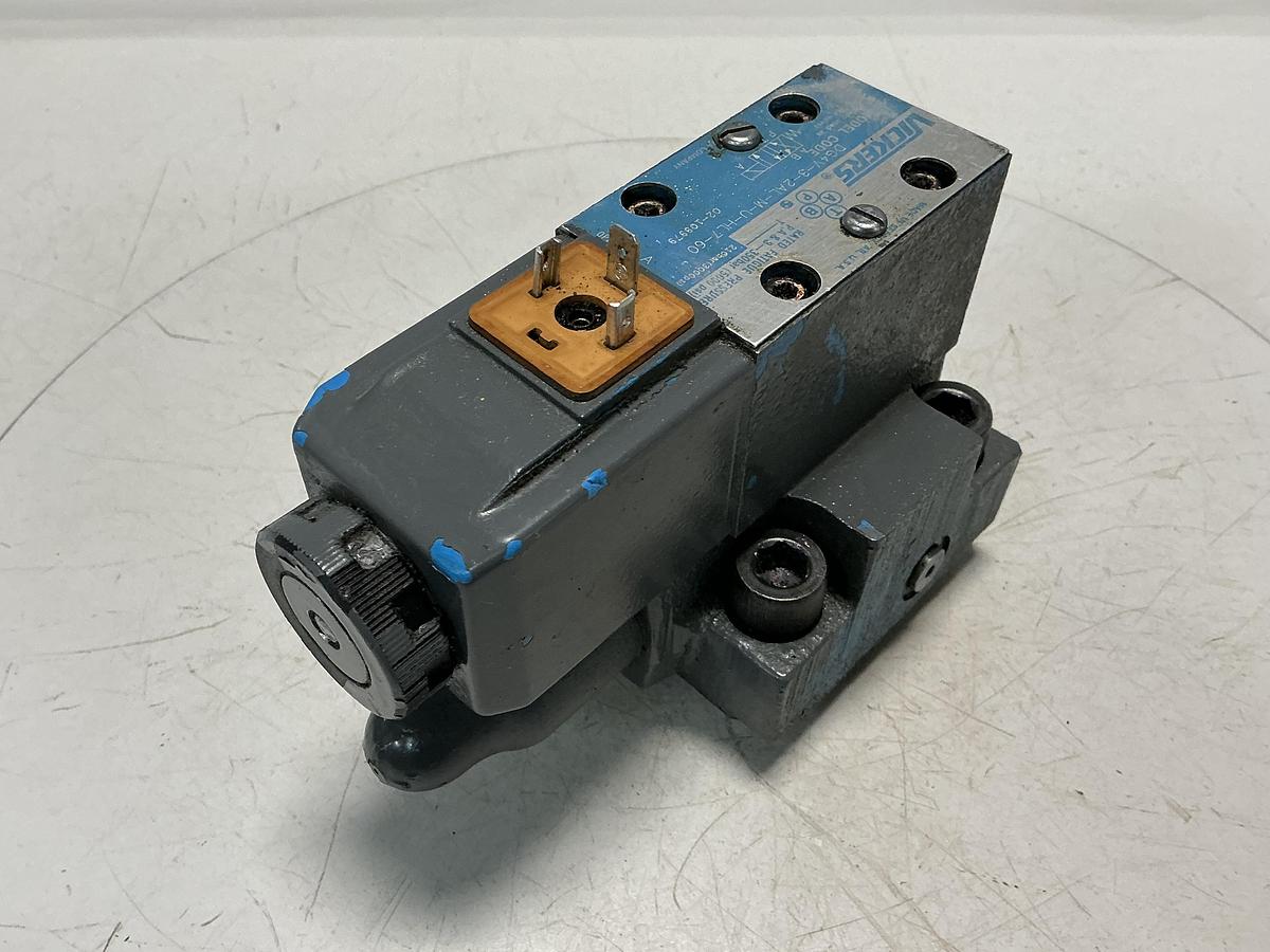 Used VICKERS DG4V-3-2AL-M-U-HL7-60