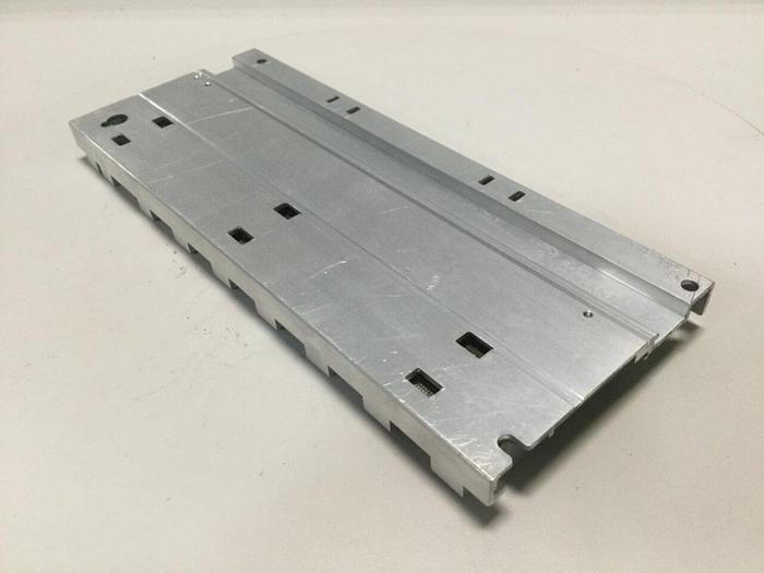 Used MITSUBISHI Base Unit BD650A 077G51 E46669-711V #105544