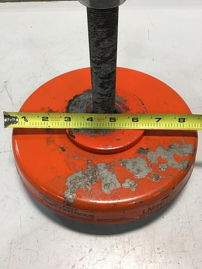 Used BARRY CONTROLS Leveling Mounts LM9B #122724