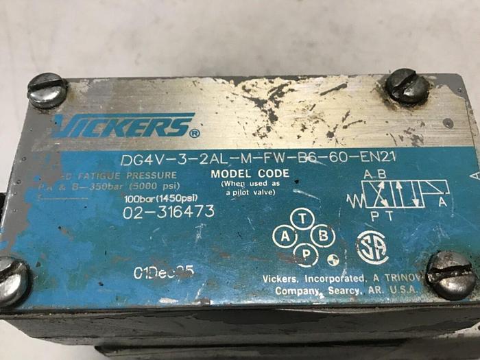 Used VICKERS Valve DG4V32ALMFWB660EN21 #138728