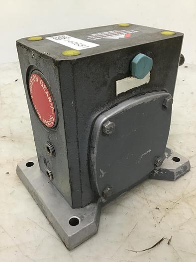 Used BOSTON GEAR 300 Series Gear Reducer Used #144681