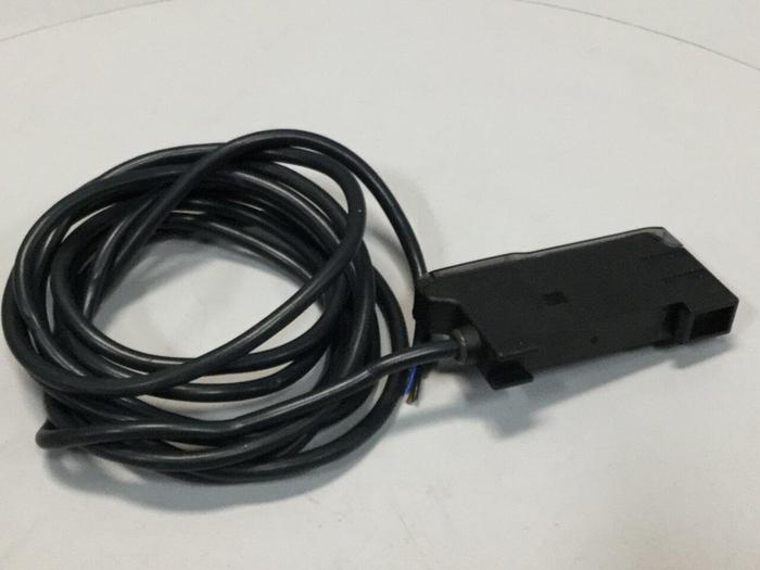 Used OMRON Photoelectric Sensor E3X-NA11 #103473