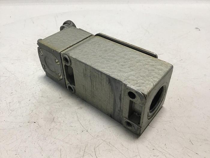 Used TELEMECANIQUE Lox-Switch C2JK05 #122092