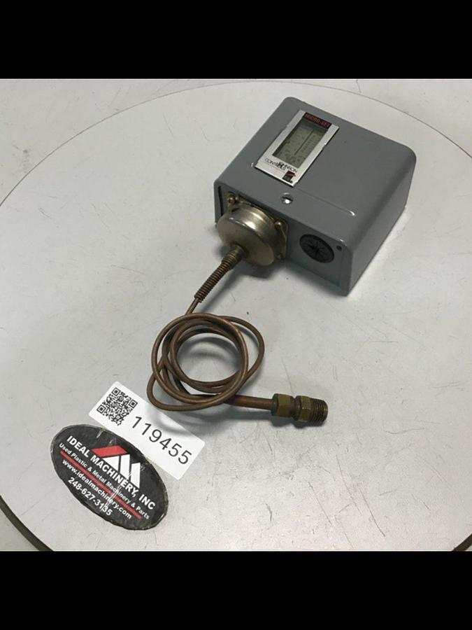 Used JOHNSON CONTROLS Pressure Control Switch P70AA-116 Used