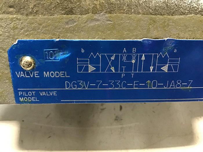 Used VICKERS Valve DG4VC-3-6C-M-PS2-H-7-50-JA100 USED