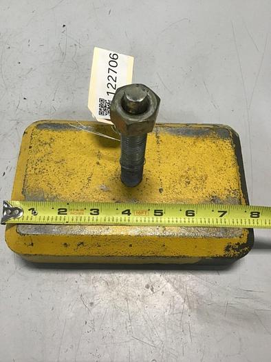 Used GENERIC Leveling Mount Pad 8 x 5 7 7/8 X 5 #122706