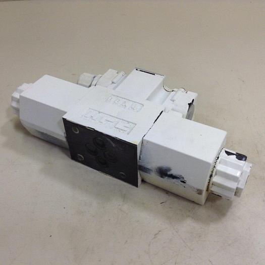 Used YUKEN Directional Valve DSG-01-3C40-D24-50398 #72651