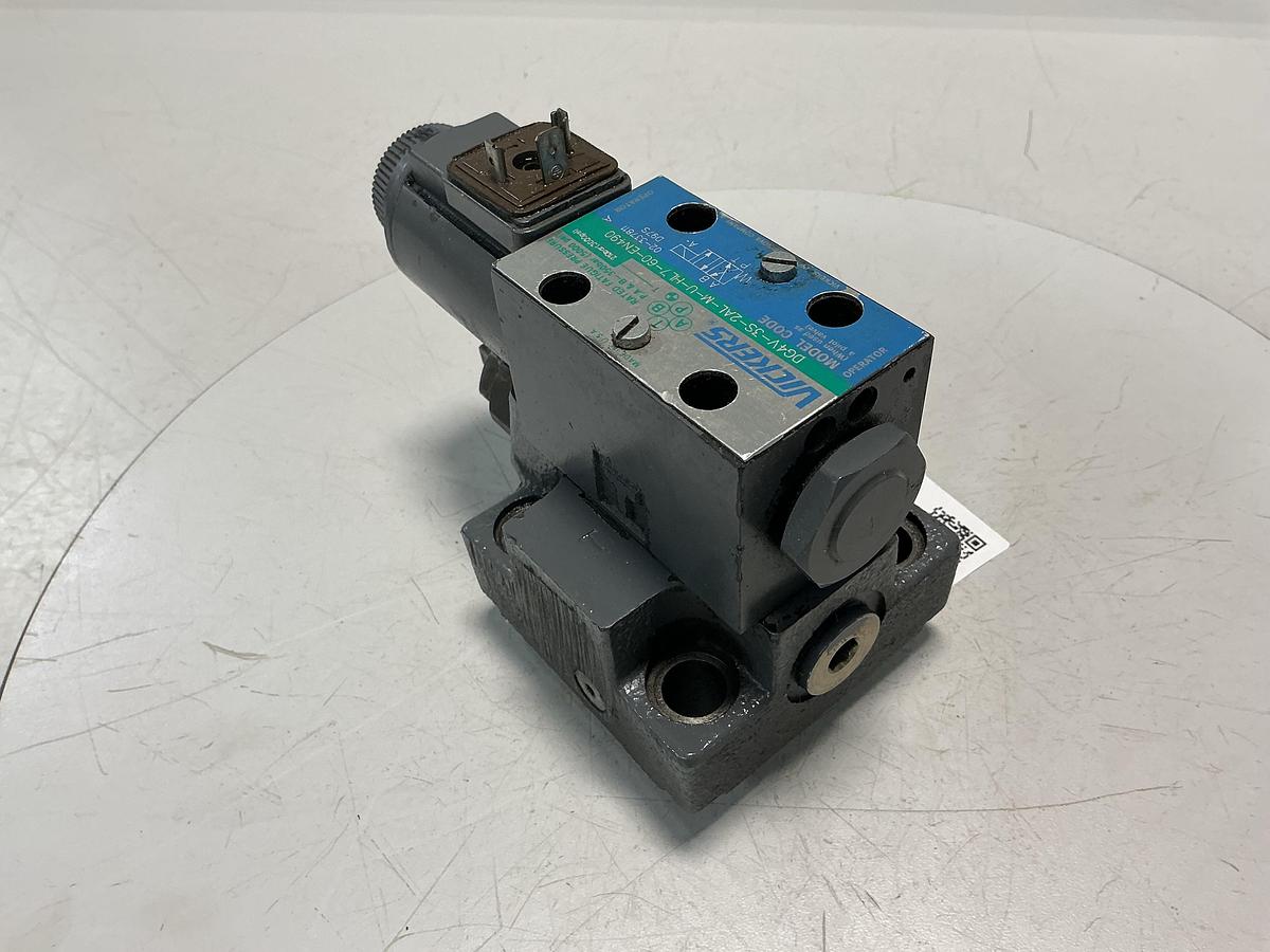 Used VICKERS DG4V-3S-2AL-M-U-HL7-60-EN490
