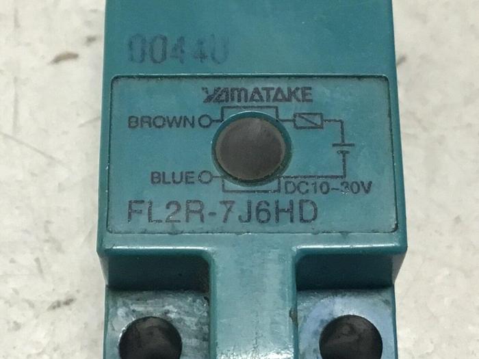 Used YAMATAKE Proximity Switch FL2R-7J65D #128278
