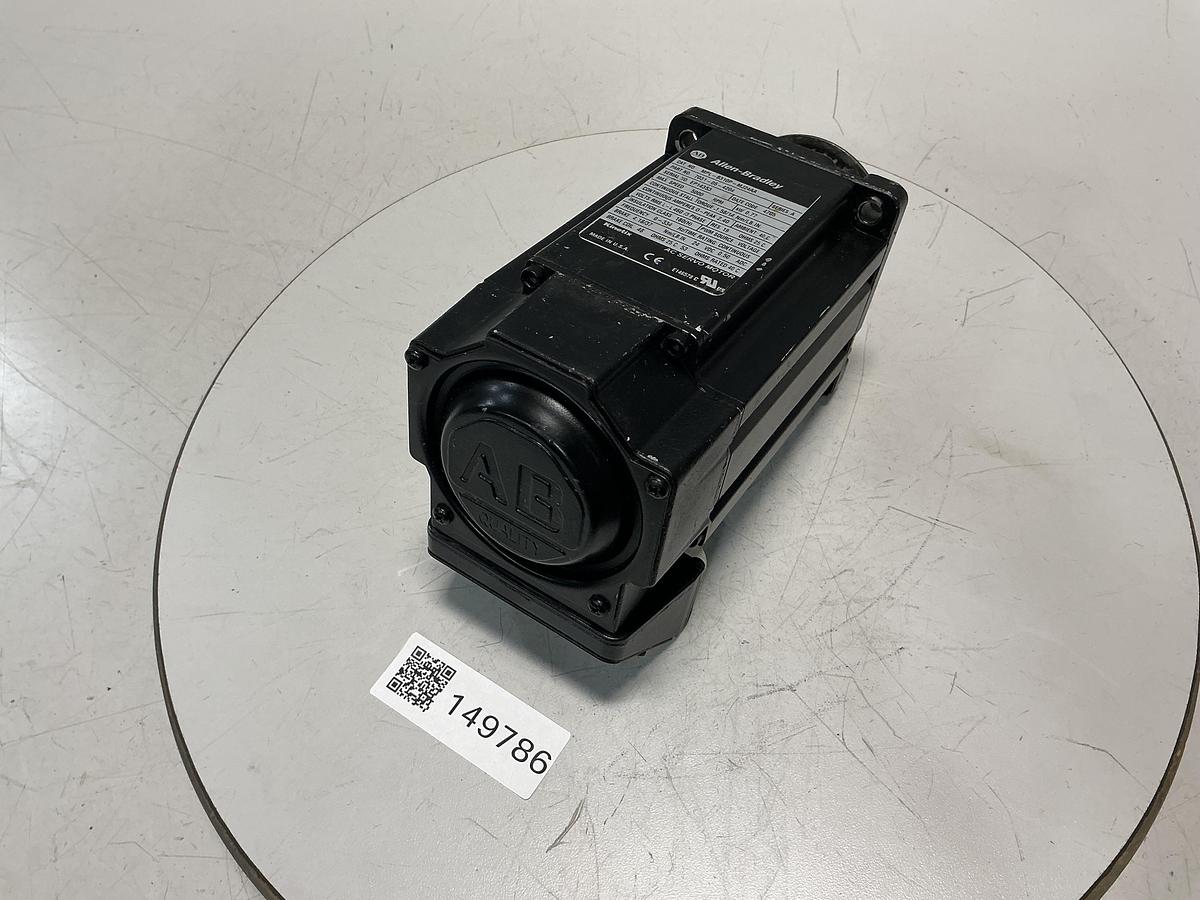 Used ALLEN BRADLEY MPL-B310P-MJ24AA