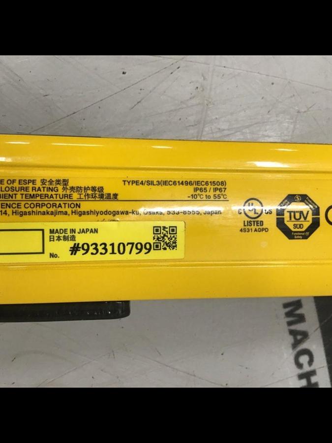 Used KEYENCE CORP Light Curtain GL-R72H-R USED