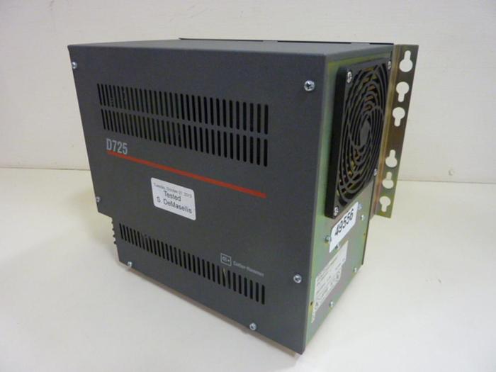 Used CUTLER HAMMER Industrial Computer D725SVP76462WNT #49556