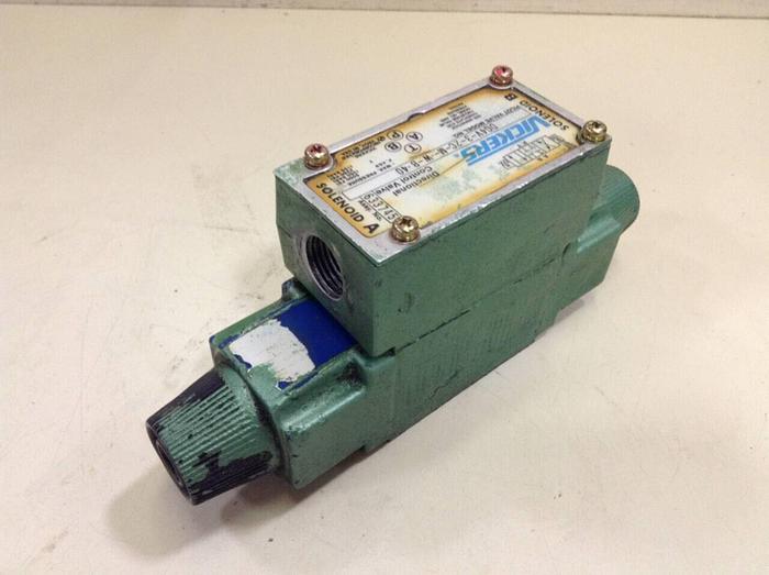 Used VICKERS Directional Control Valve DG4V32CMWB40 #74480