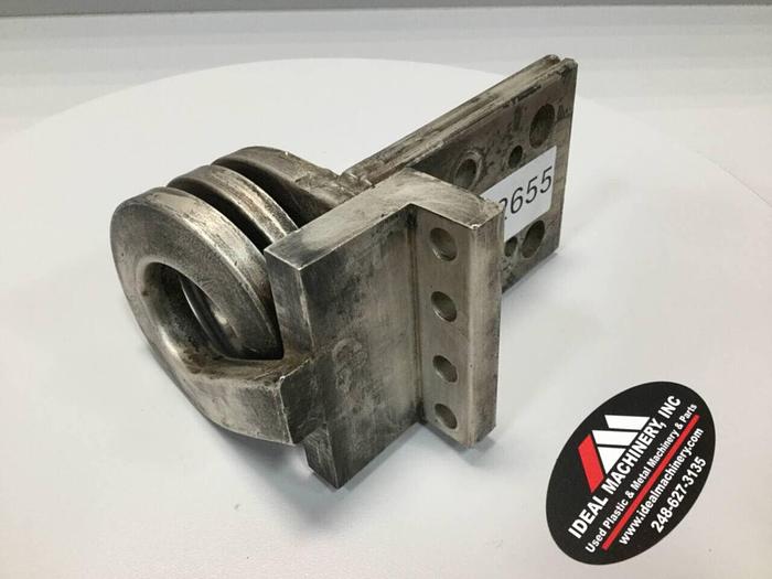 Used ITE SIEMENS Isolator block FROM K-1600 BREAKER #92657