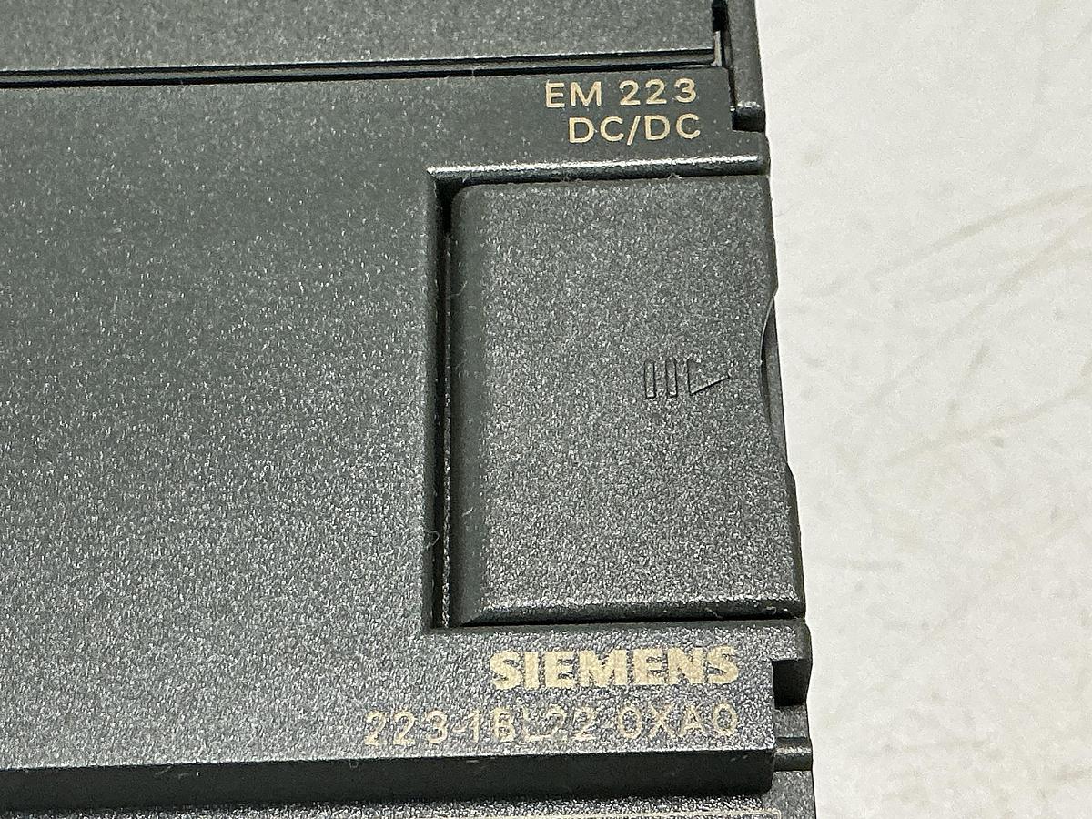 Used SIEMENS 6ES7 223-1BL22-0XA0