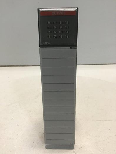 Used ALLEN BRADLEY Output Module 1746-OA16 SER D #53972