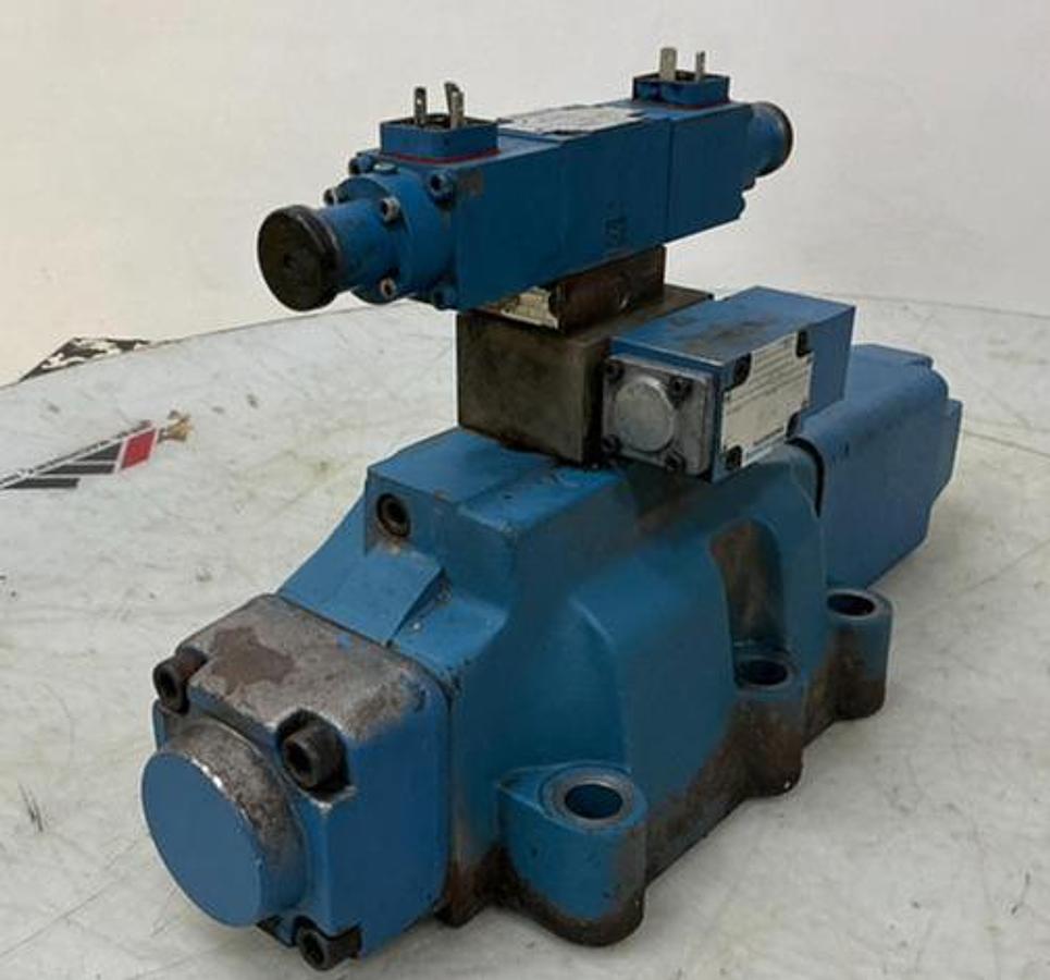 Used MANNESMANN REXROTH 4WRZ32W3-520-50/6A24N9EK4/D3MR