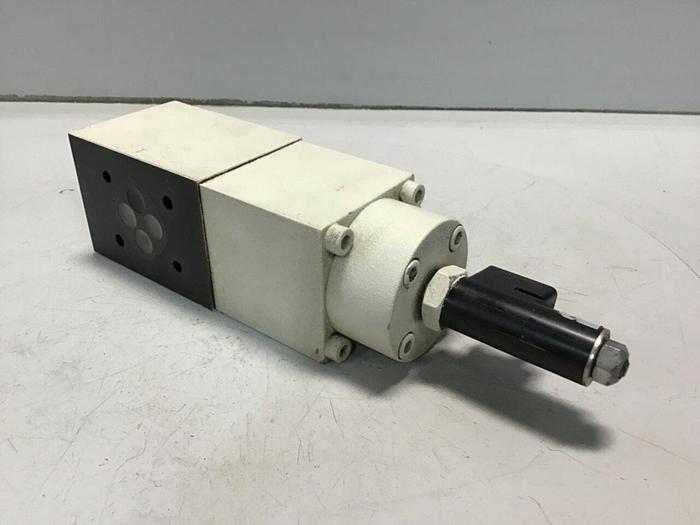 Used MANNESMANN REXROTH Proportional Servo Valve DBETR10/230 Used