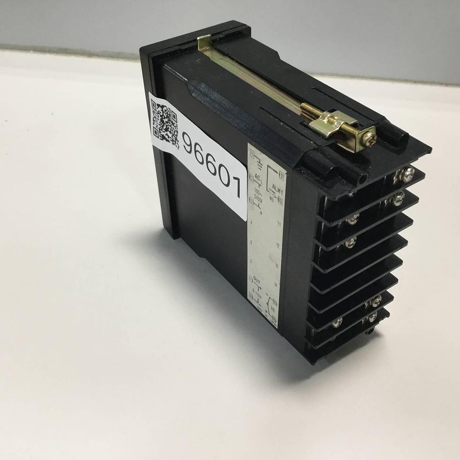 Used RKC Temperature Control REX-C400FK03VAN USED