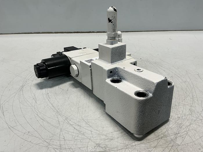 Used TEKIMEC DG4VS-3-0C-M-P7-H-7-P12-52